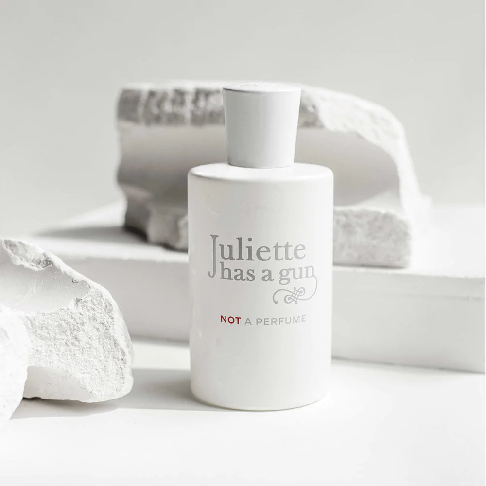 JULIETTE HAS A GUN DECANT - NOT A PERFUME