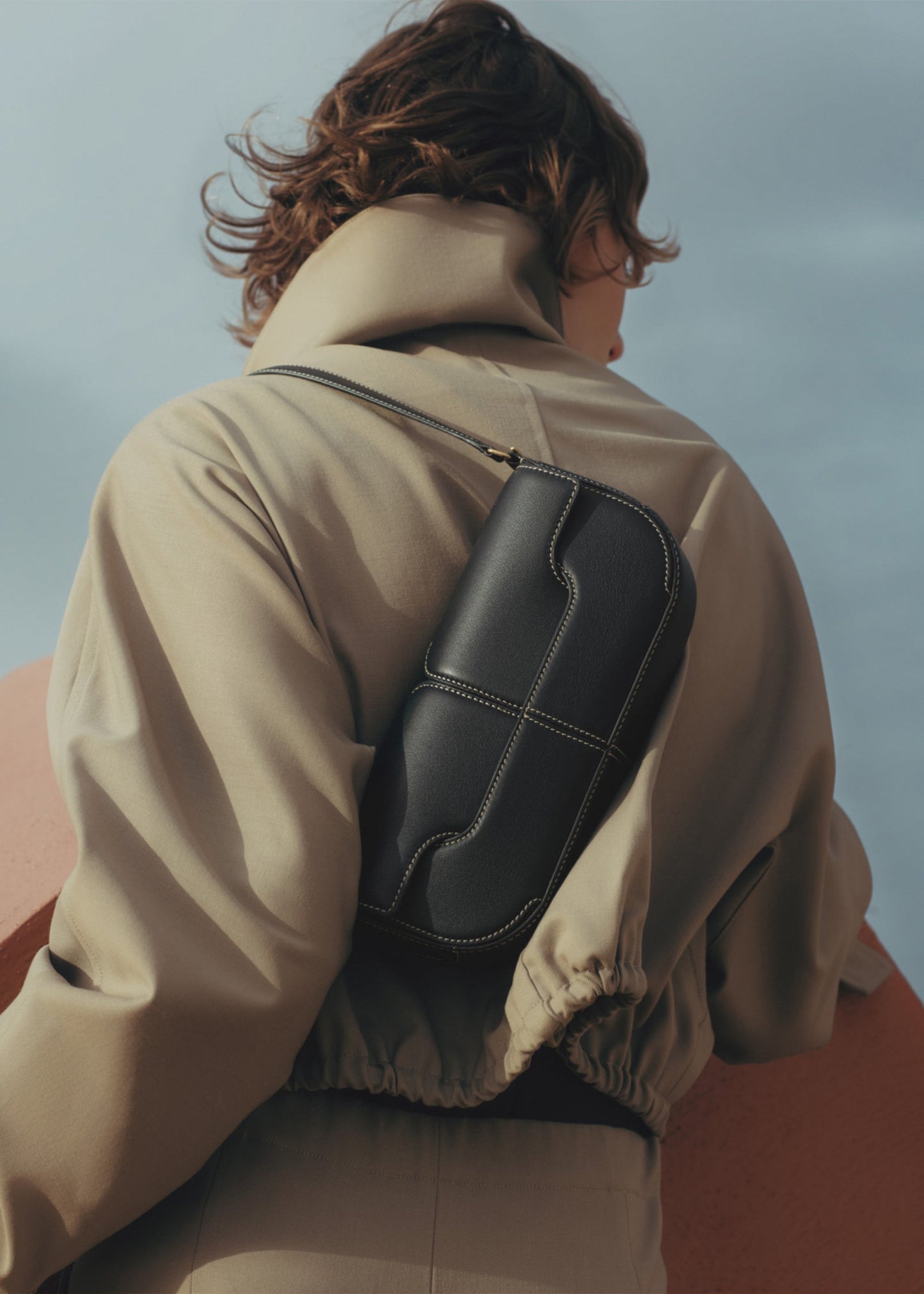 Osmo Edition Smooth Black with Ecru Stitching