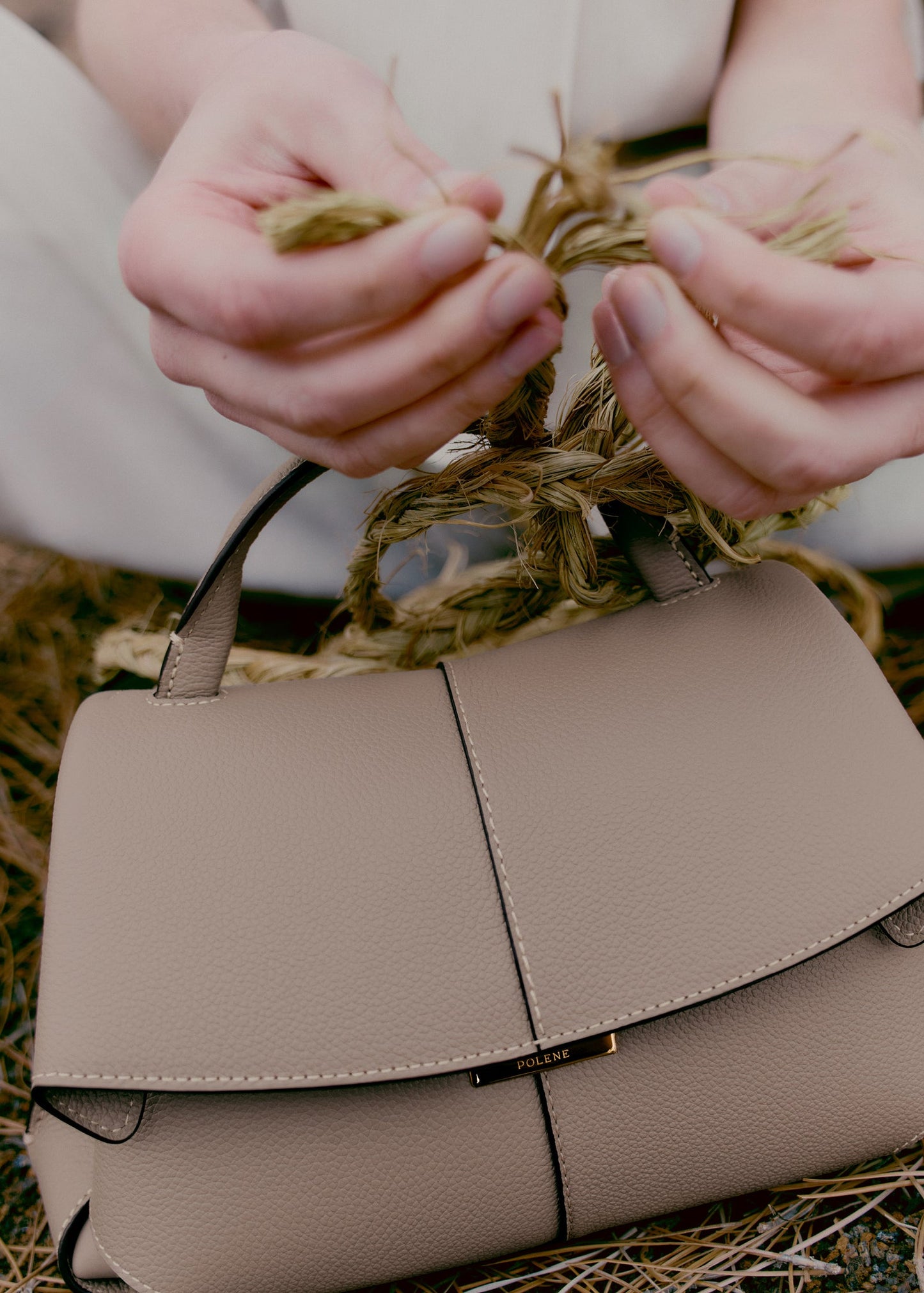 Mokki Mini Textured Taupe