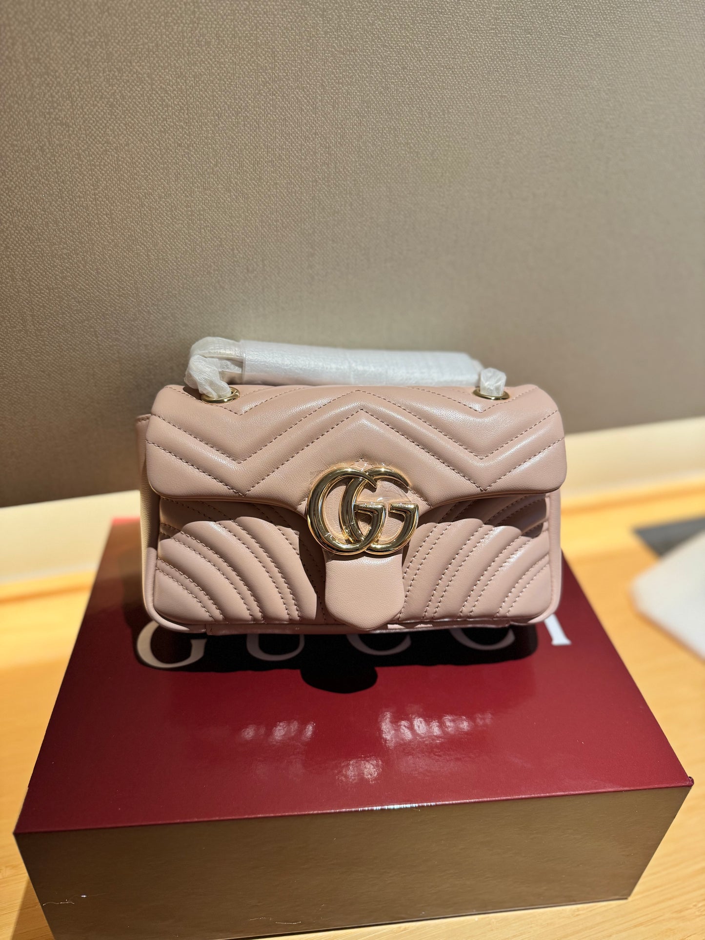 Gucci Marmont Medium Shoulder Bag