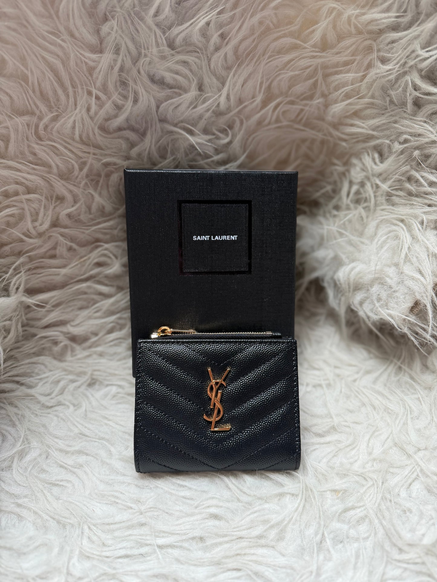 (Readystock) YSL BiFold Wallet in Grain - Black