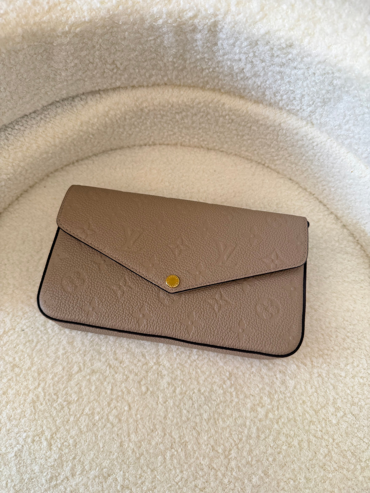 (Readystock) LV Pochette Félicie - Beige