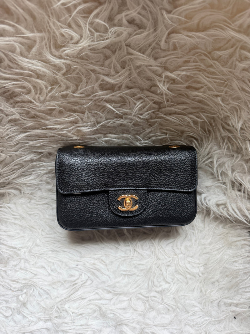 (Readystock) Chanel Maxi Flap Bag Mini - Black
