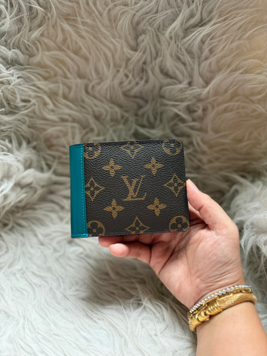(Readystock) LV Multiple Wallet