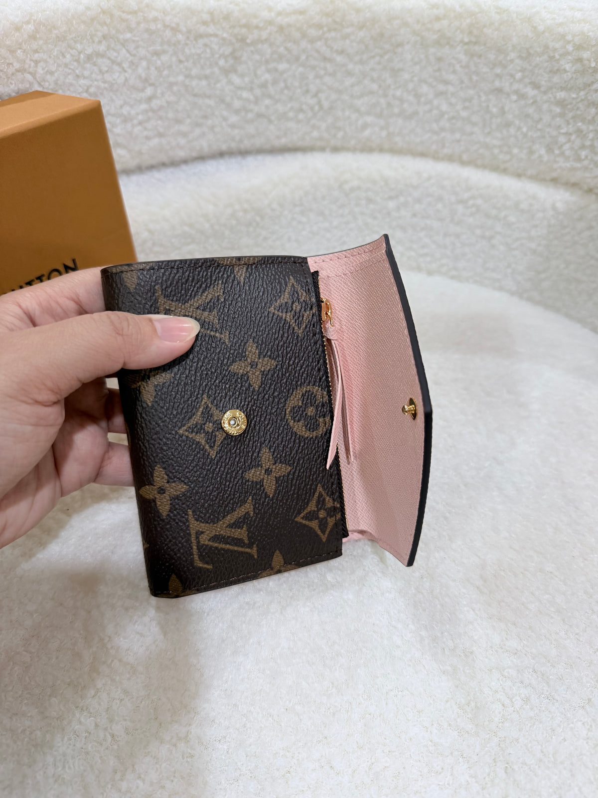 LV Victorine Wallet - Pink
