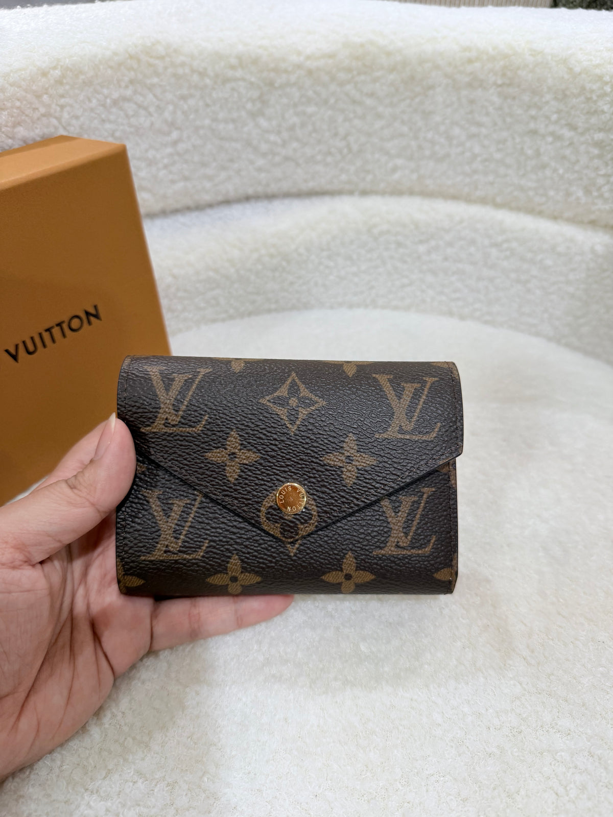 LV Victorine Wallet - Pink