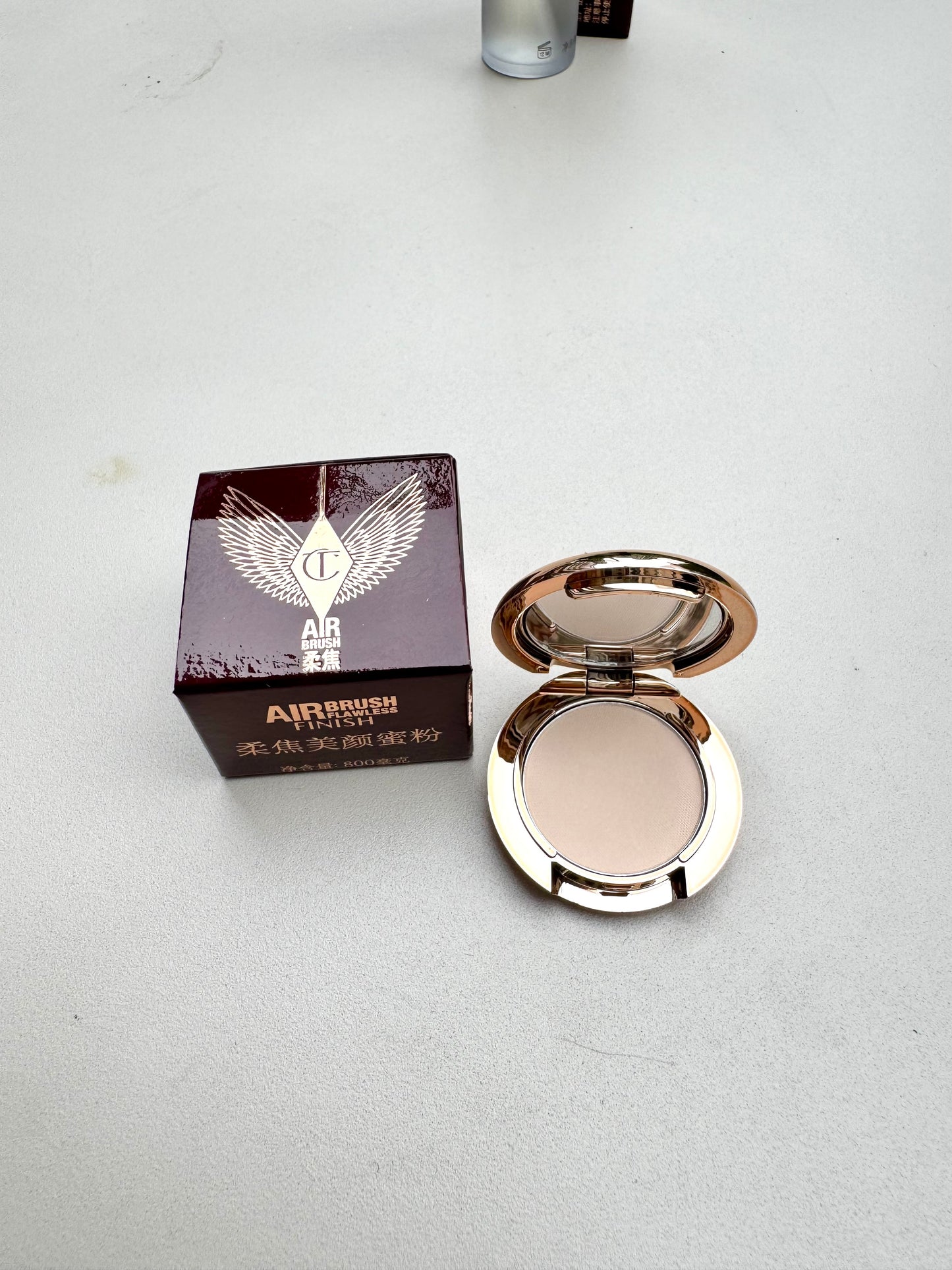 Charlotte Tilbury Airbrush Flawless Finish