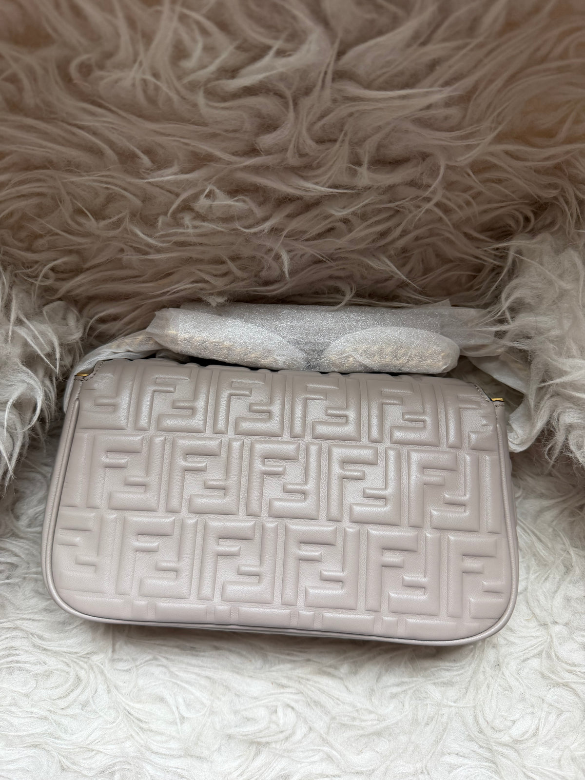 Fendi Baguette Chain Midi Bag - Taupe