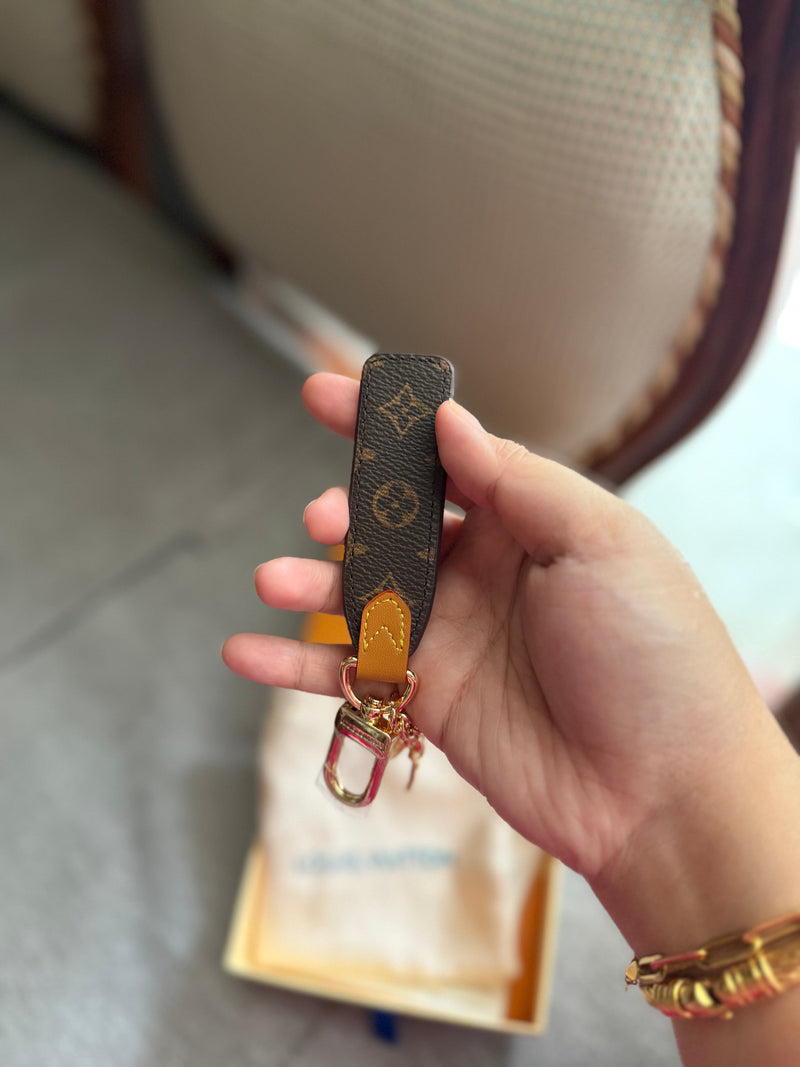 (Readystock) LV Keychain - Monogram