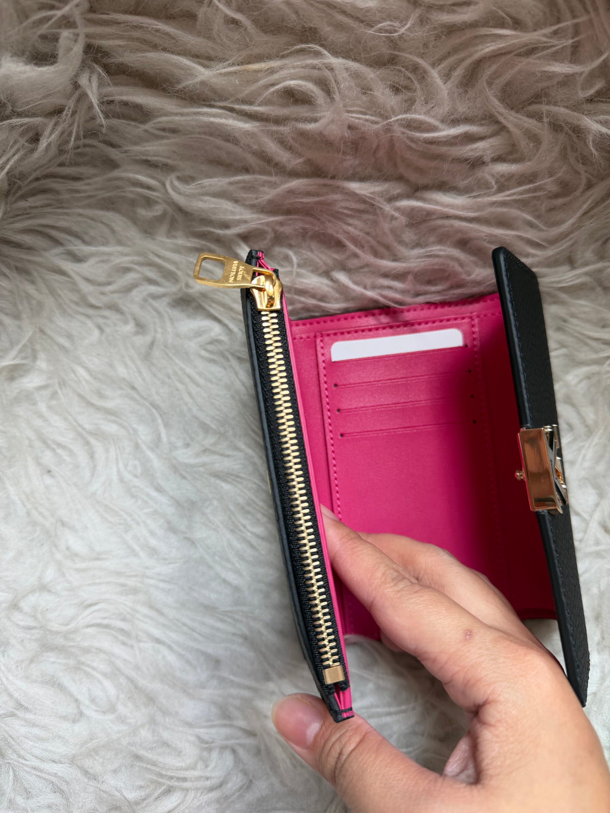 (Readystock) LV Capucines Compact Wallet