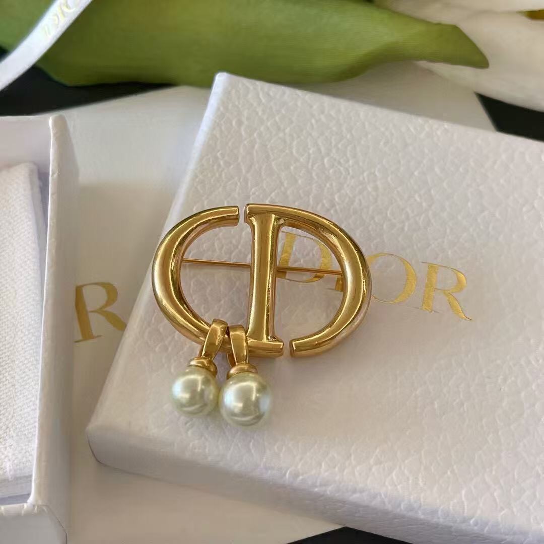 (Readystock) Dior Brooch - Gold Pearl