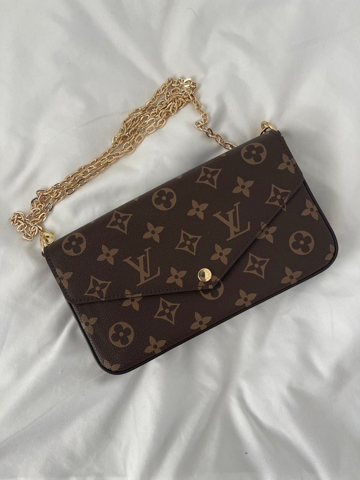 (Readystock) LV Pochette Feline
