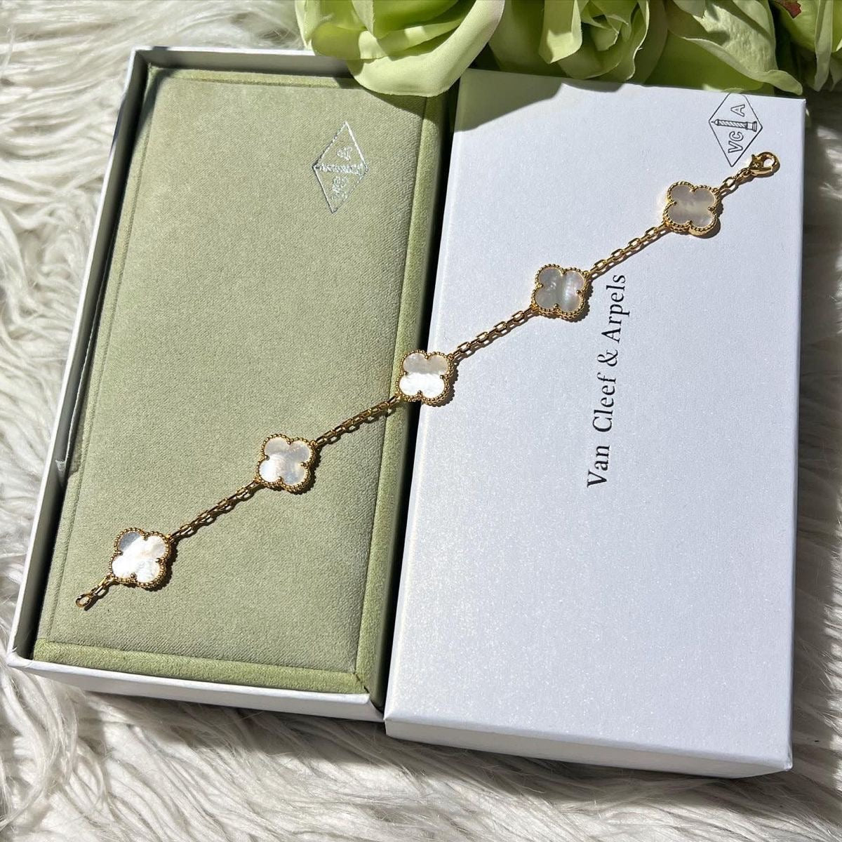 (Readystock) Van Cleef Arpels Vintage Alhambra Bracelet - Mother of Pearl, White