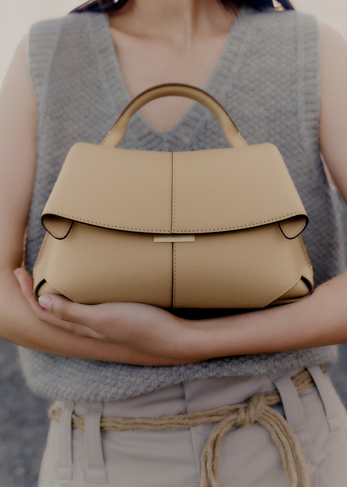 Mokki Mini Textured Sand