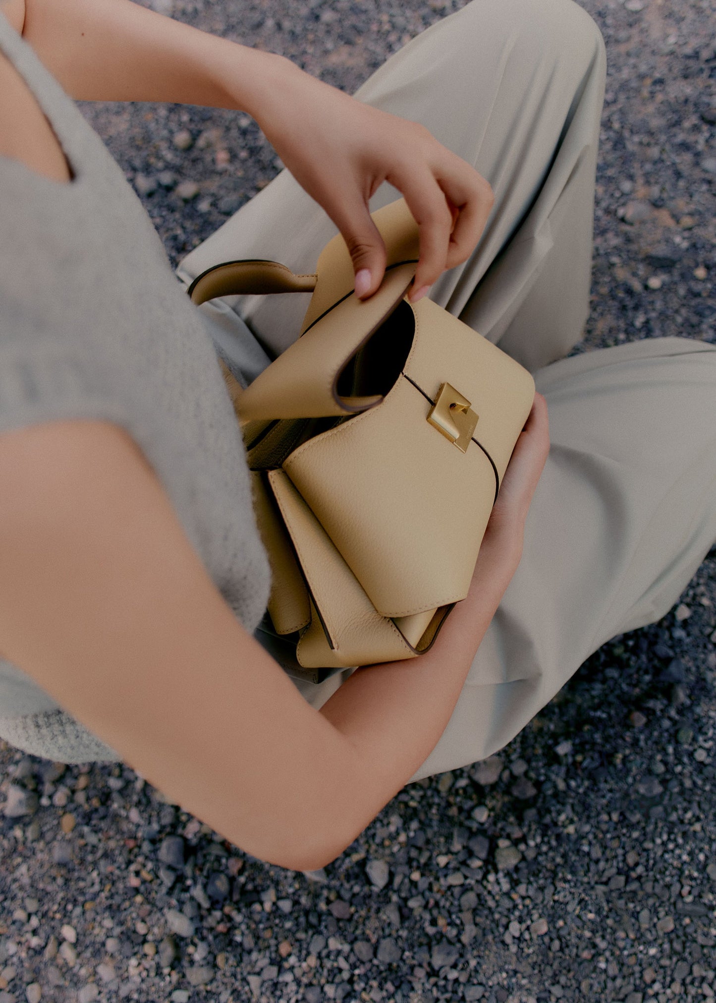 Mokki Mini Textured Sand